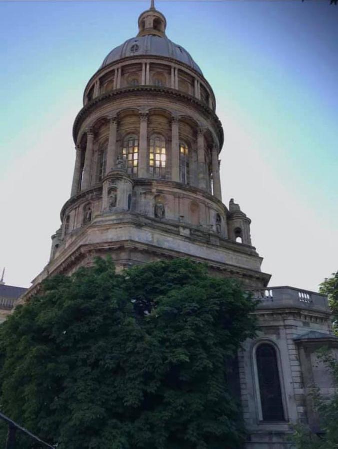 La Felicita Classement ****Vue Cathedrale! บูโลญ-ซูร์-แมร์ ภายนอก รูปภาพ